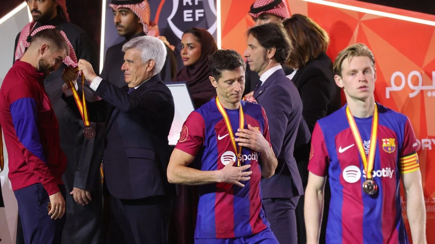 barcelona-sieu-cup-tay-ban-nha.jpeg