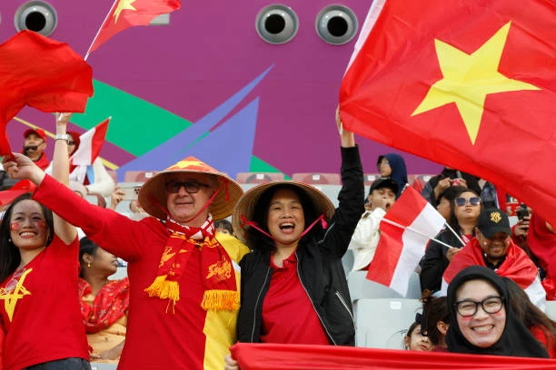 fan-viet-1.jpeg
