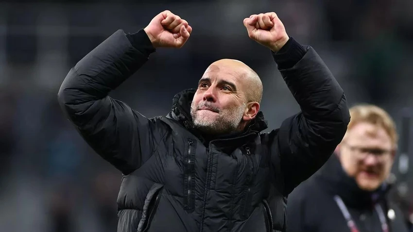 man-city-rot-hang.jpg