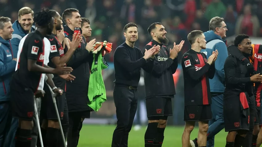 bayer-leverkusen-xabi-alonso.jpg