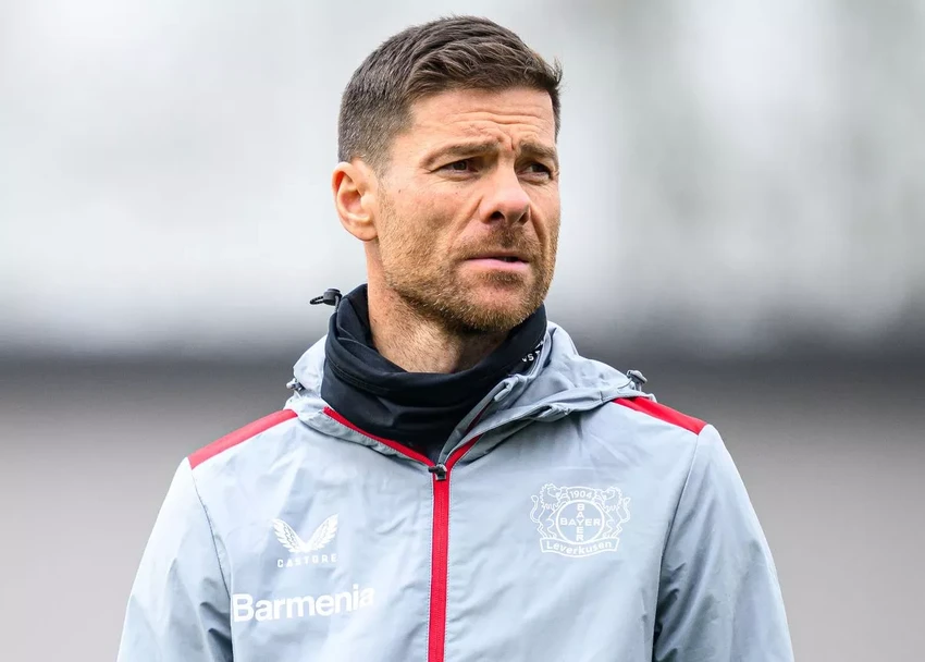 xabi-alonso-liverpool.jpg