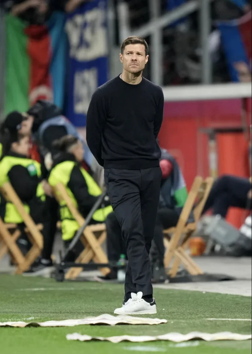 bayer-leverkusen-xabi-alonso.png
