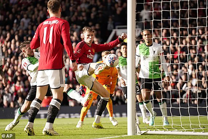 mc-tominay-man-utd.JPG