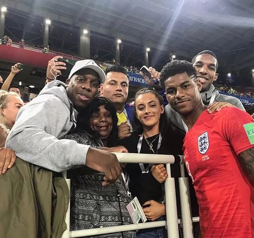 me-cua-marcus-rashford.jpg