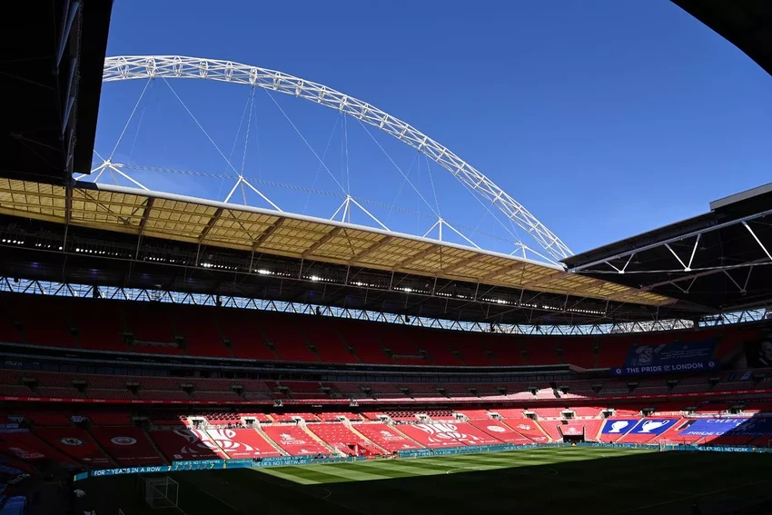 wembley-ban-ket-fa-cup.jpg