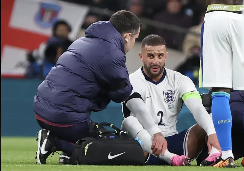 man-city-kyle-walker.png