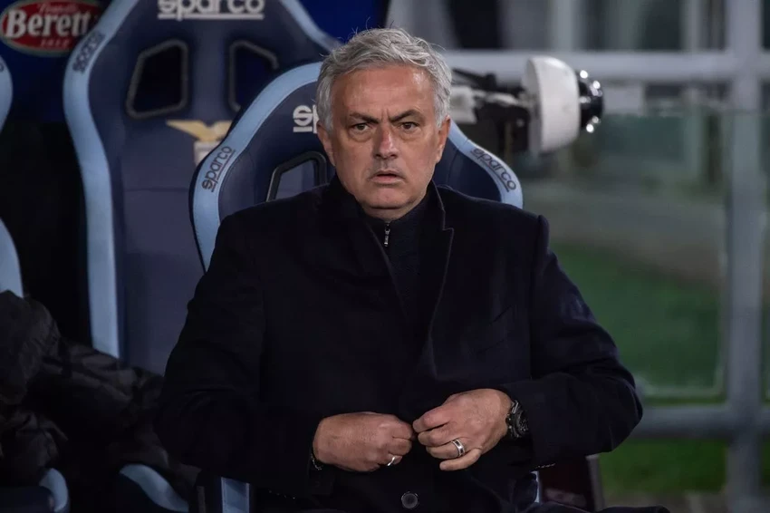 mourinho-as-roma.jpg