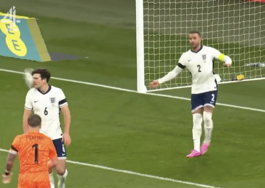 walker-maguire-man-city-mu.png