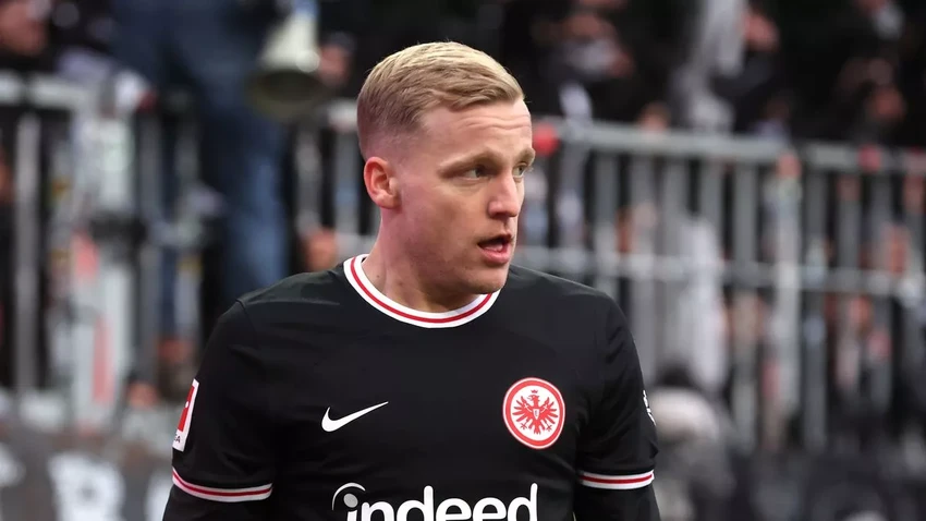 manchester-united-de-beek.jpg