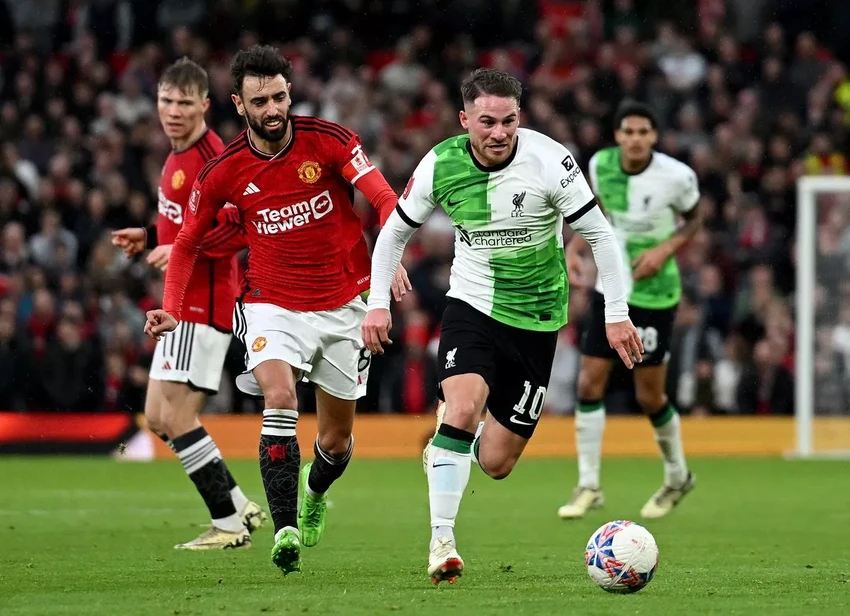 manchester-united-liverpool.jpg