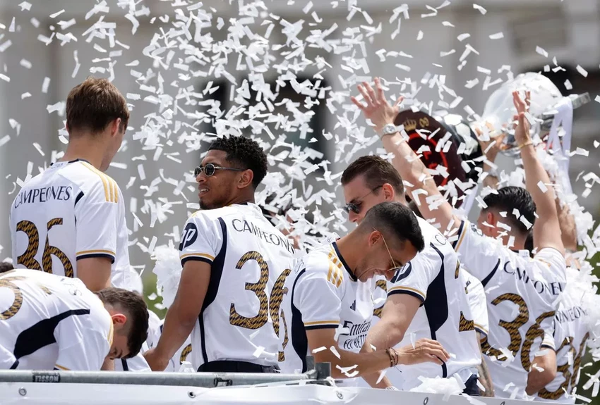 real-madrid-vo-dich-la-liga-1.jpg