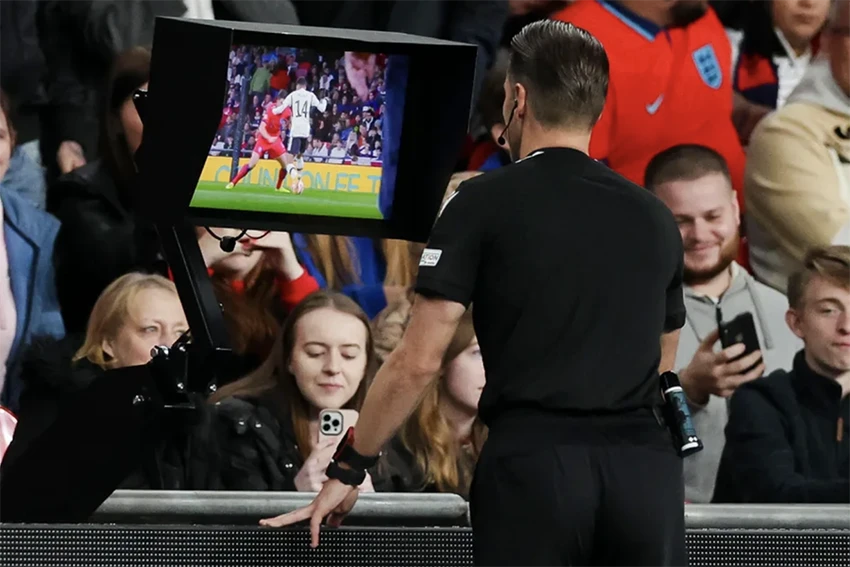 uefa-var.png