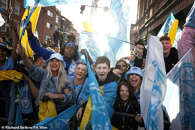 man-city-dieu-hanh-premier-league-4.jpg