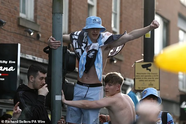 man-city-dieu-hanh-premier-league-5.jpg