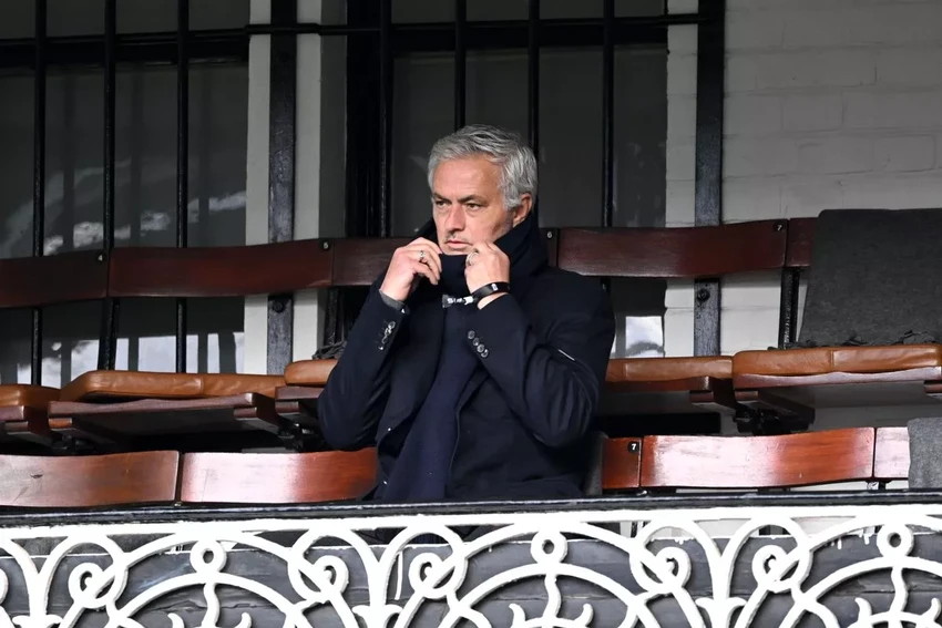 Fenerbahce-mourinho.jpg