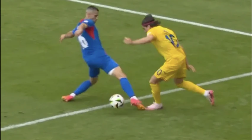 quả penalty nực cười