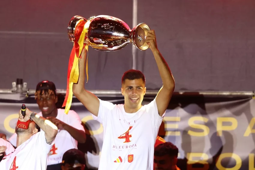 man-city-rodri.jpg