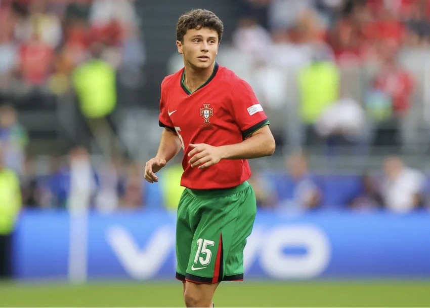 neves-psg-manchester-united.png