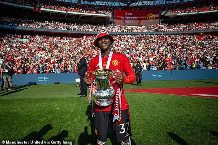 mainoo-manchester-united.jpg