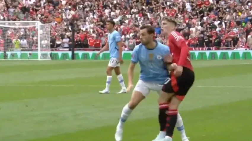 silva-garnacho-man-city-mu.jpg