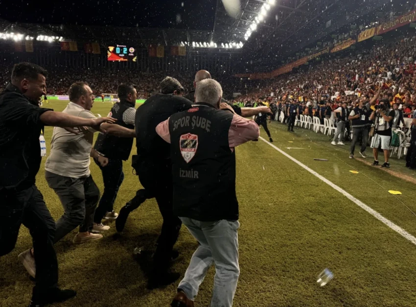 chu-tich-Fenerbache-ali-bi-tan-cong-4.png