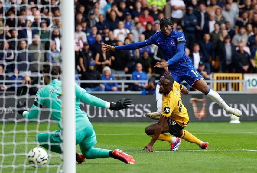 Chelsea hủy diệt Wolves