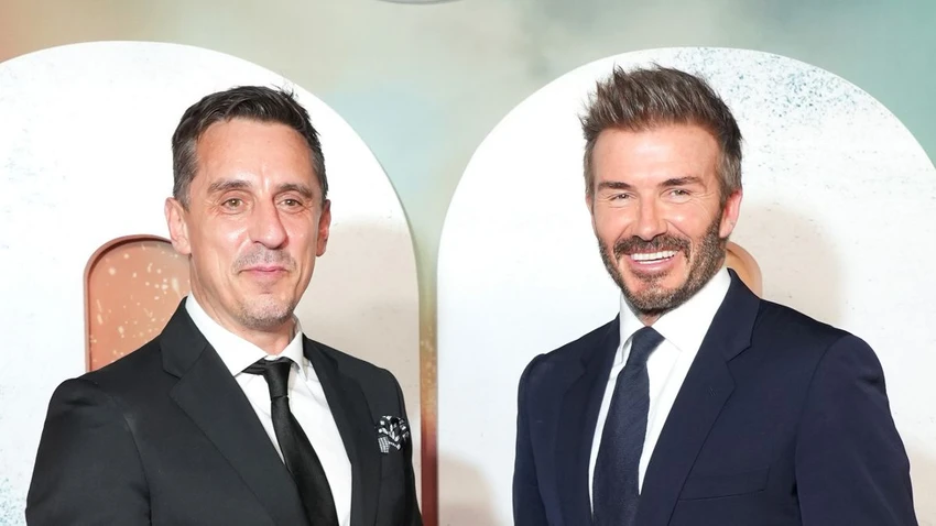 chung phòng với David Beckham