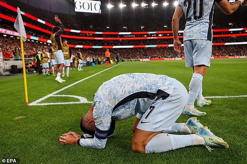 bo-dao-nha-cristiano-ronaldo.jpg