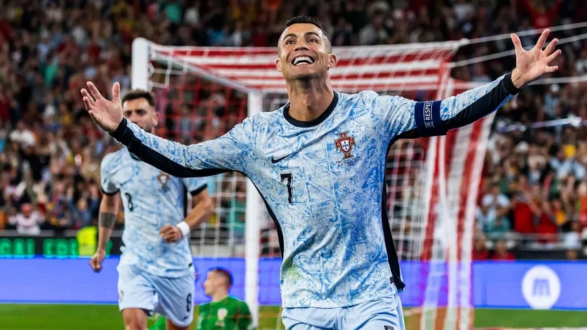 bo-dao-nha-cristiano-ronaldo.jpg