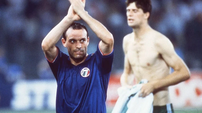 vua-pha-luoi-world-cup-Schillaci-qua-doi.jpg
