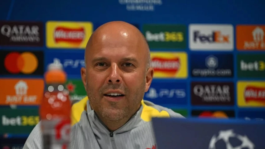 liverpool-arne-slot.jpg