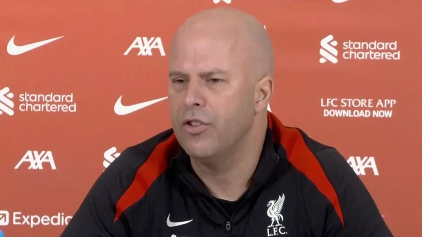 liverpool-arne-slot.jpg