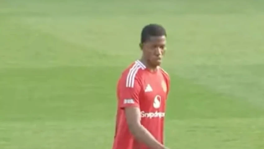 hat-trick chỉ trong 14 phút,Obi-Martin,MU