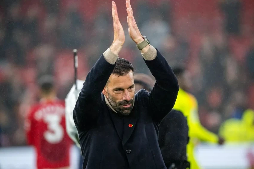 van-nistelrooy-mu.jpg