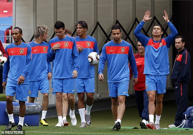 mu-amorim-ronaldo.jpg