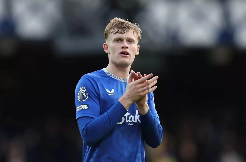 Branthwaite-everton-mu.jpg