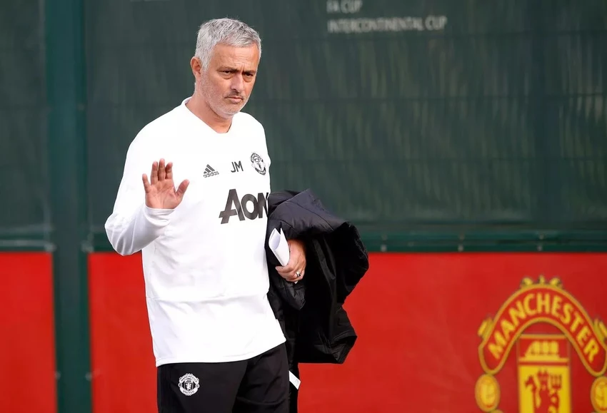 mourinho-manchester-united.jpg
