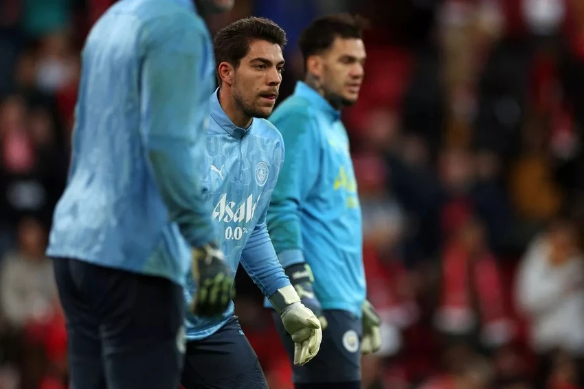 man-city-Ortega.jpg