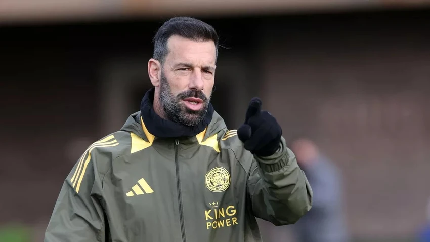 van-nistelrooy-muon-mua-ngoi-sao-cua-mu.jpg