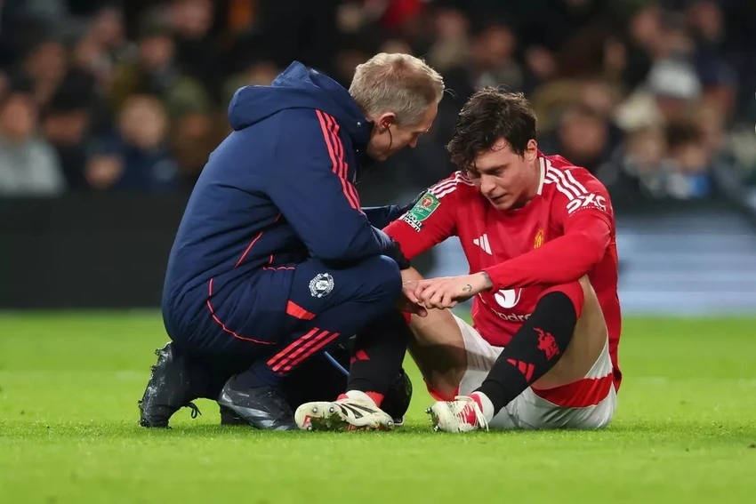 mu-victor-lindelof-8835.jpg