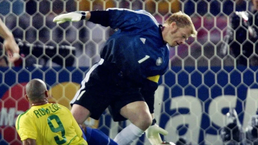 world-cup-kahn-ronaldo.jpg