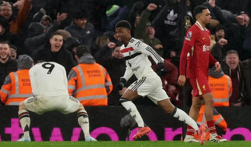 MU cầm hòa Liverpool