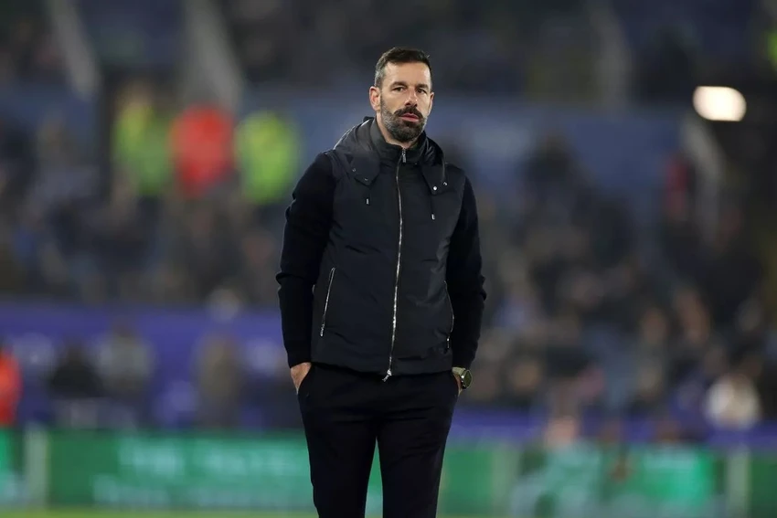 leicester-city-van-nistelrooy.jpg
