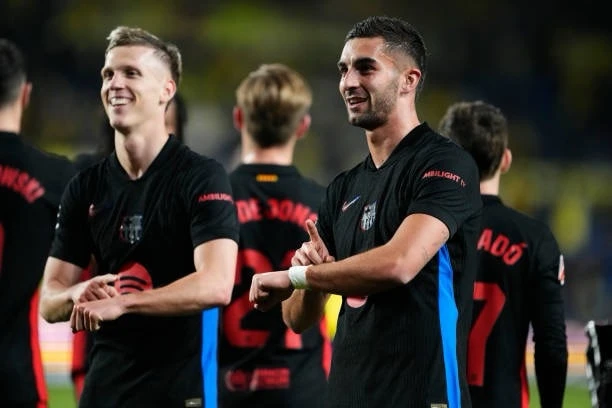 Barca gây sức ép lên Real Madrid