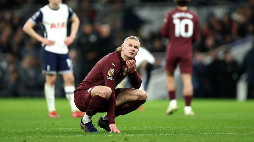 premier-league-giai-thich-ve-ban-thang-gay-tranh-cai-tran-man-city-gap-tottenham.jpg