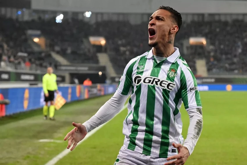 antony-real-betis-mu.jpg