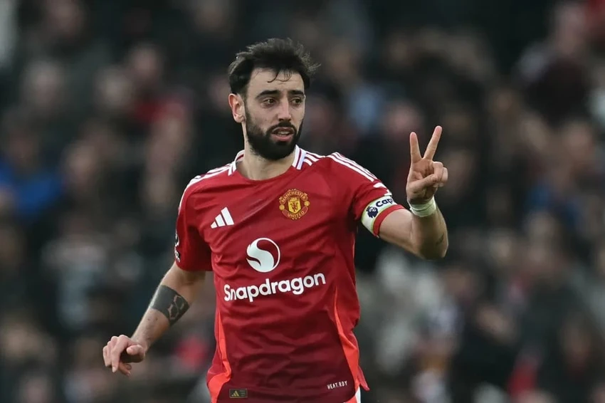 đánh sập hang cáo,MU,Bruno Fernandes