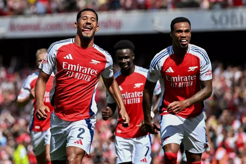 arsenal-saka.jpg