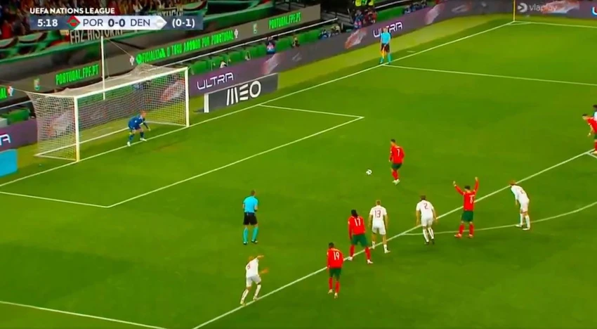 bo-dao-nha-cristiano-ronaldo.jpg