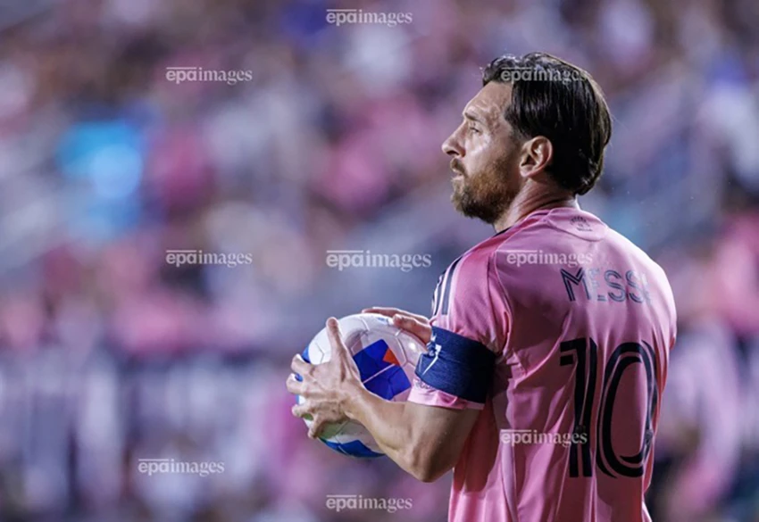 Messi chửi rủa chính mình,Messi